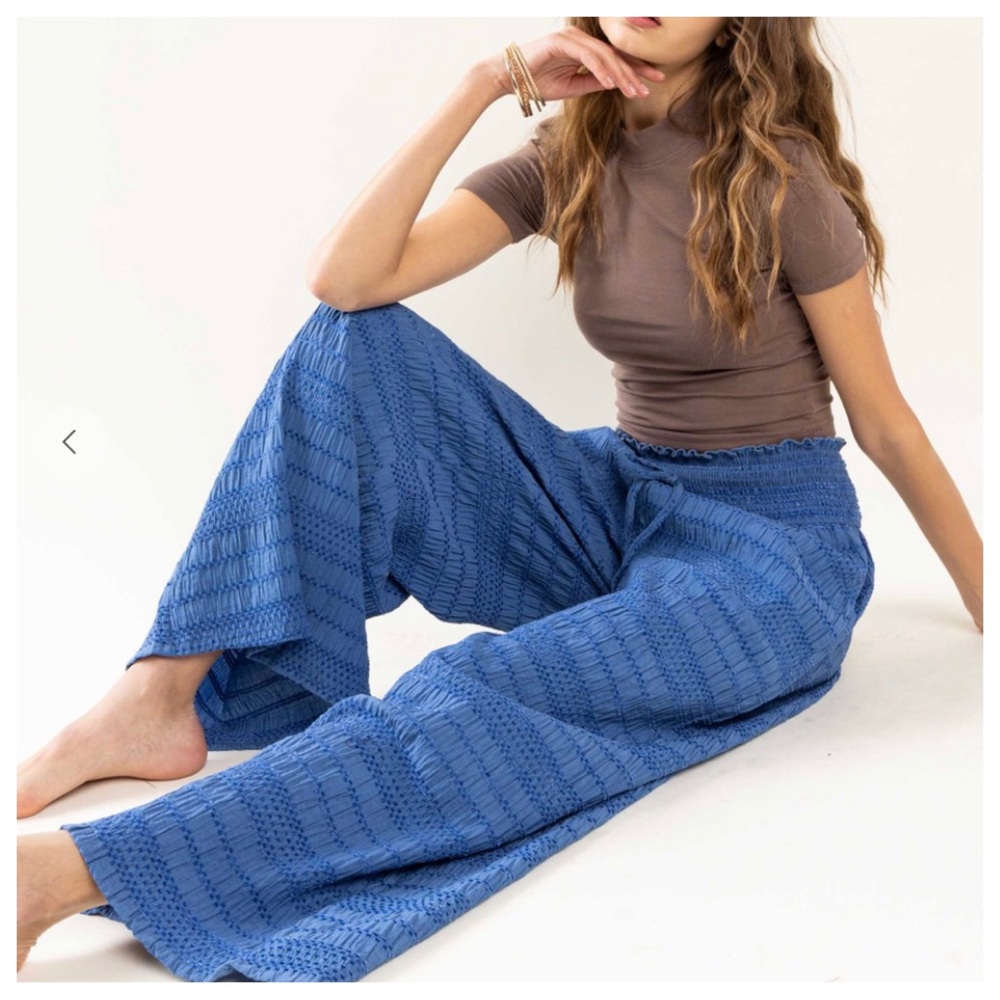26 Boho Textured Fabric Solid Wide Pants - Picture 3 of 5